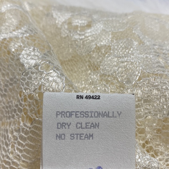 SCOTT McCLINTOCK Vintage Lace Wedding Evening - Picture 6 of 10